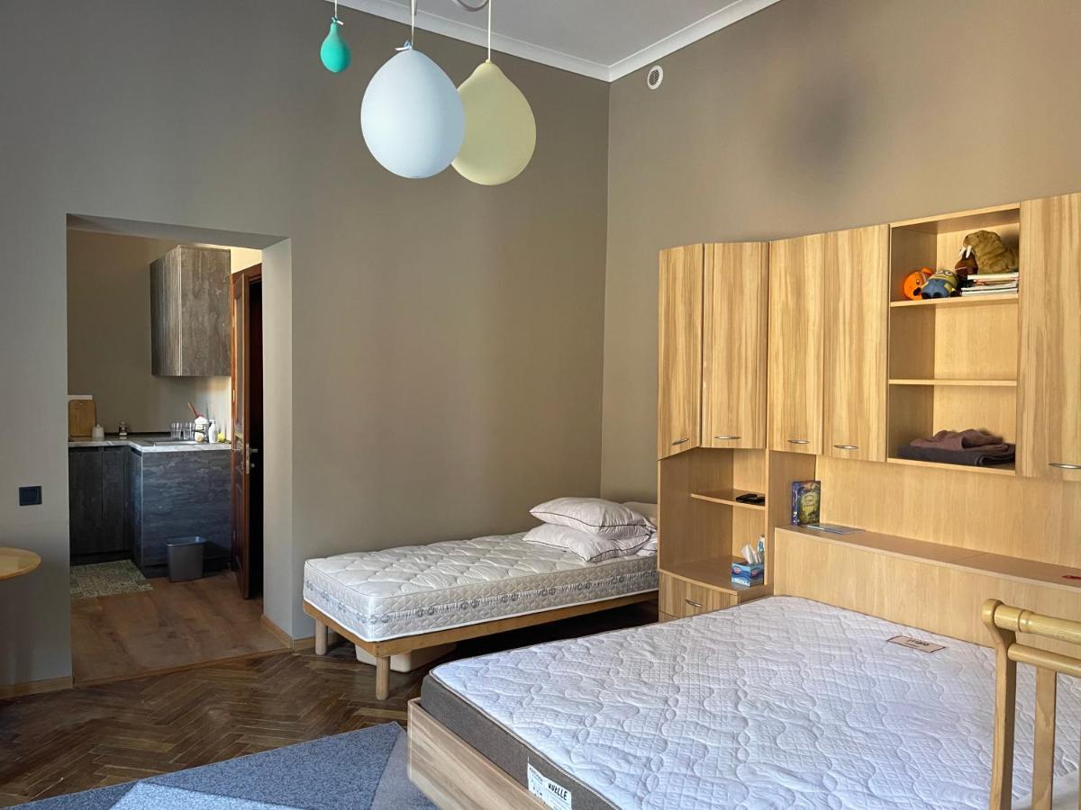 Philharmonie Platz Apartments Csernyivci Kültér fotó